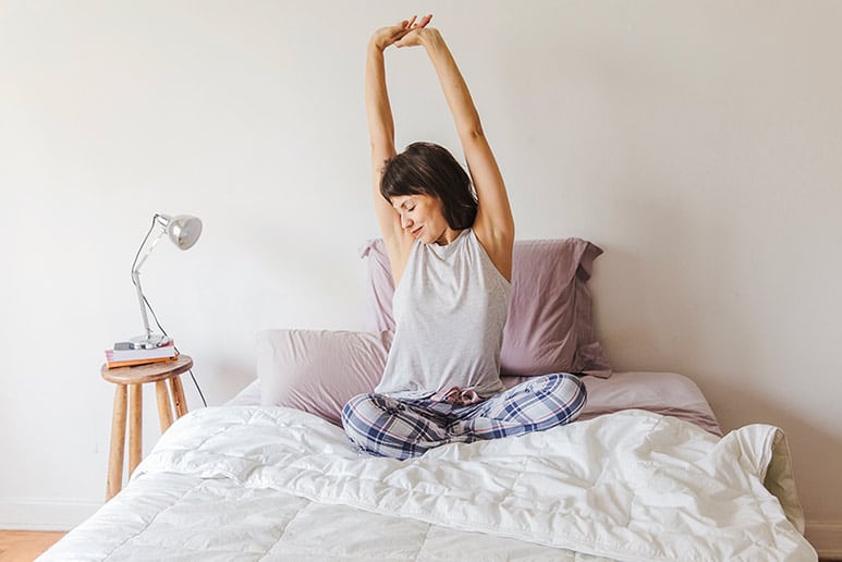 Cómo qutiar la electricidad estática de la cama